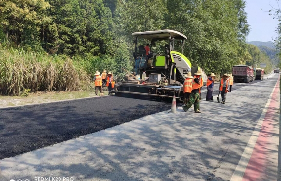 S223宜安路，油面攤鋪